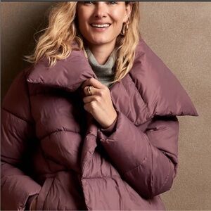 Banana Republic Women's Cranberry Puffer Jacket